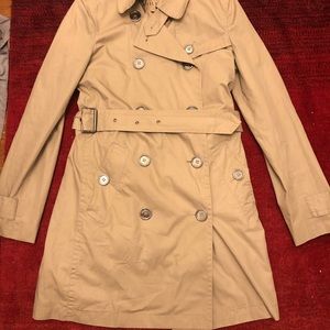 Burberry Brit trench coat size 4 removable lining